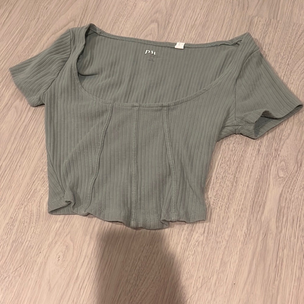 Women’s pacsun tshirt